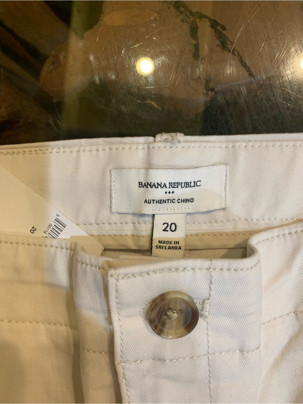 Women’s Banana Republic Cream Cotton Chinos with Angled Button-Flap Pockets